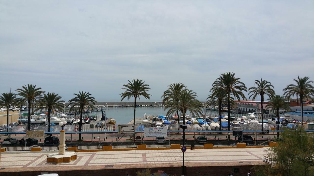 Apartamento Junto Al Puerto De Fuengirola Daire Dış mekan fotoğraf